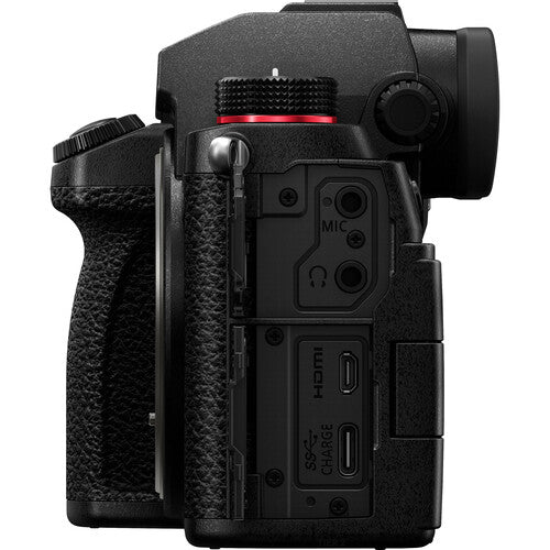 Panasonic Lumix DC-S5 Mirrorless Digital Camera W/24-105mm F4 Lens