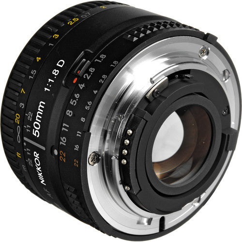 Nikon AF NIKKOR 50mm f/1.8D Lens Rain Bundle