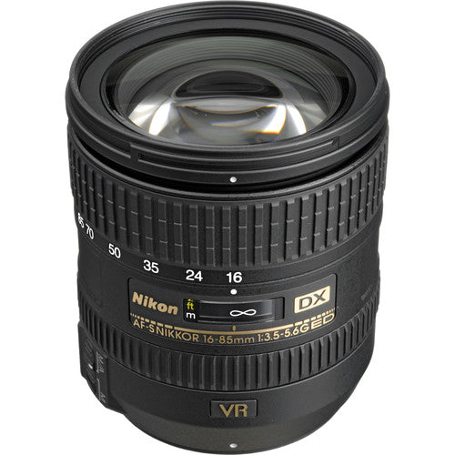 Nikon AF-S DX NIKKOR 16-85mm f/3.5-5.6G ED VR Lens Flash Bundle