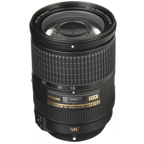 Nikon AF-S DX NIKKOR 18-300mm f/3.5-5.6G ED VR Lens Flash Bundle