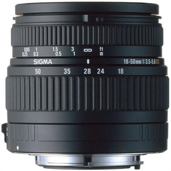 Sigma 18-50mm f/3.5-5.6 DC Lens F/Canon
