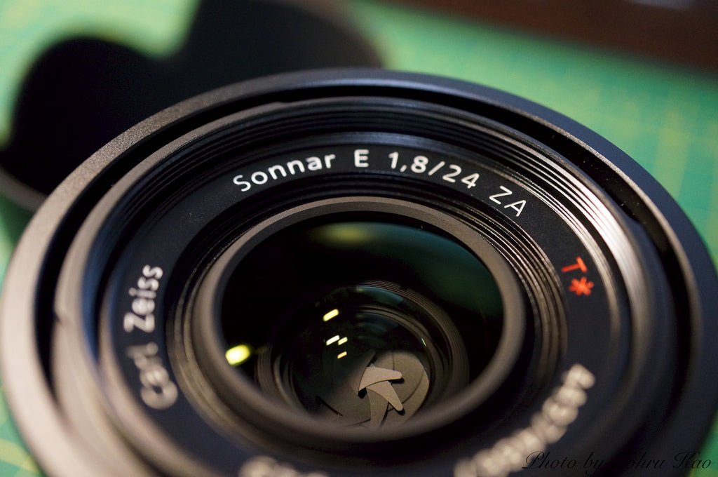 Sony Sonnar T* E 24mm f/1.8 ZA Lens USA