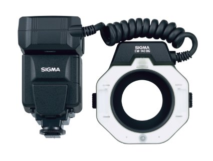 Sigma EM-140 DG TTL Macro Ringlight Flash (Guide No. 46'/14 m) for Sony Alpha &amp; Minolta Maxxum